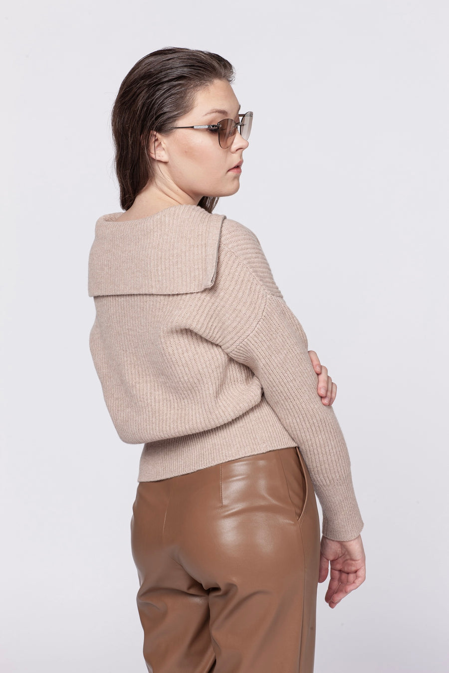 CARDIGAN/beige  8879 MEGZTUKAS