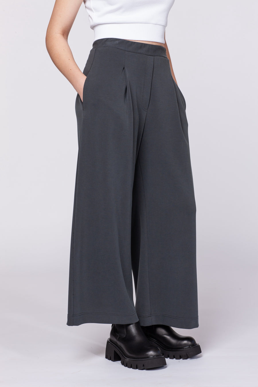 HAZEL BLACK TROUSERS